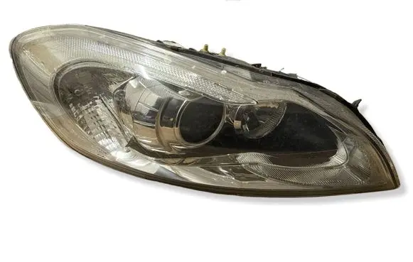 Volvo C70 Headlight/headlamp 31299757