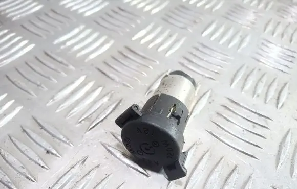KIA Sorento 12 V Socket (front) 