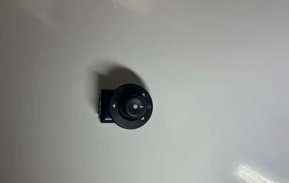 Citroen Berlingo Wing mirror switch 185526