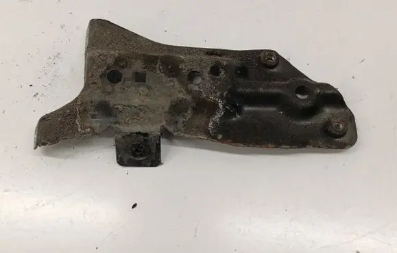 Audi A3 S3 8P Fender mounting bracket
