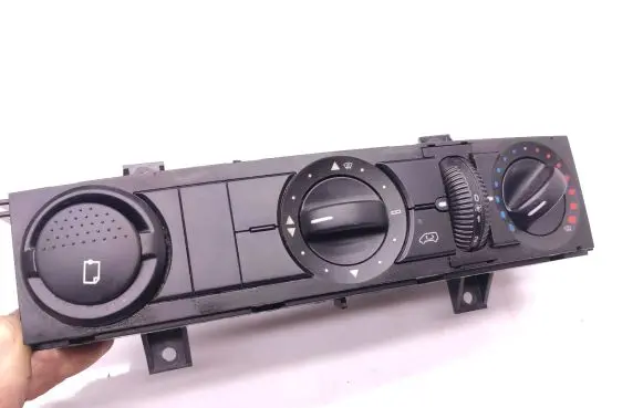 Mercedes-Benz Sprinter W906 Climate control unit A9068300485KZ 5HB00901102