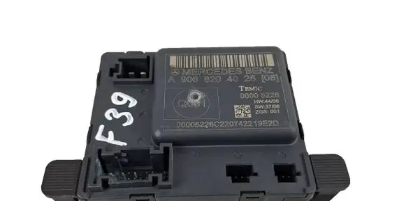 Mercedes-Benz Sprinter W906 Door control unit/module A9068204026