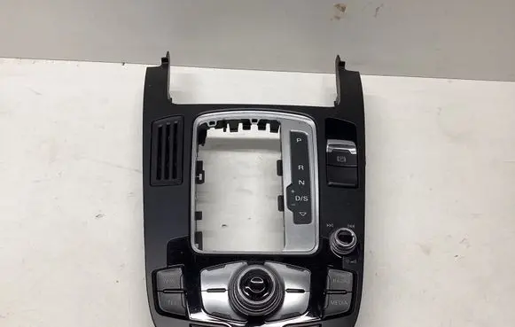 Audi A5 8T 8F Head unit multimedia control 