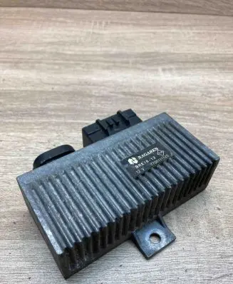 Volvo S40, V40 Glow plug pre-heat relay 7700111525