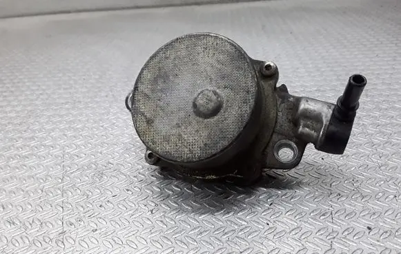 Peugeot 206 Vacuum pump