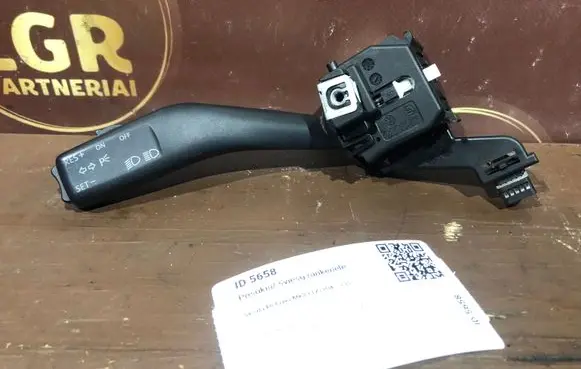 Skoda Octavia Mk2 (1Z) Indicator stalk 1K0953513A