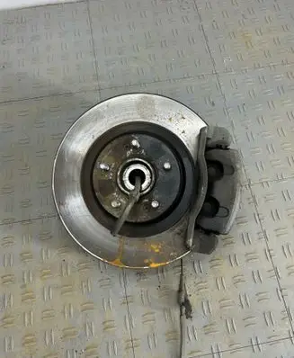 KIA Sorento Front wheel hub 