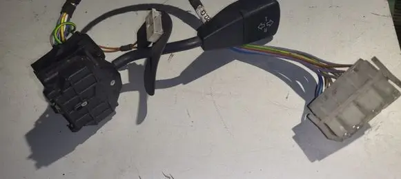 BMW 3 E36 Indicator stalk 8306907
