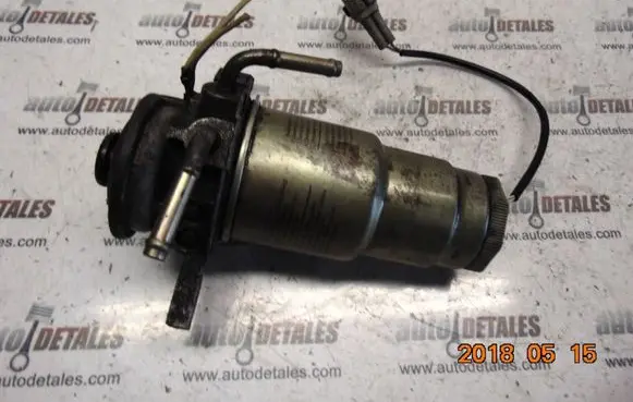 Toyota Avensis T220 Fuel filter housing 