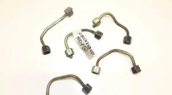 Fuel injector supply line/pipe