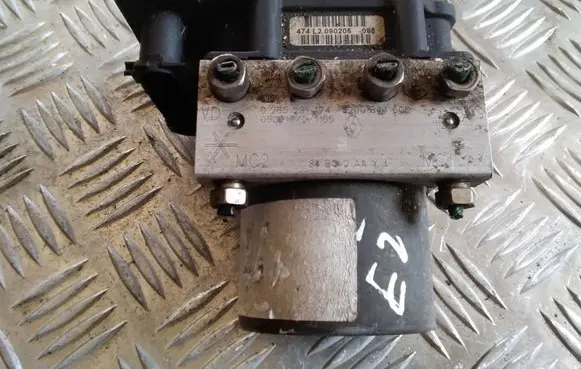 Renault Scenic II - Grand scenic II ABS Pump 0265231474 8200844606 0265800387