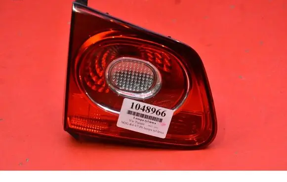 Volkswagen Tiguan Rear/tail lights 5N0945093B
