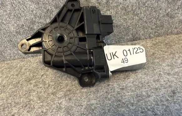 Mercedes-Benz GLC X253 C253 Rear door window regulator motor A2139060502
