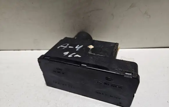 Audi A6 S6 C4 4A Central locking vacuum pump 4A0862257J