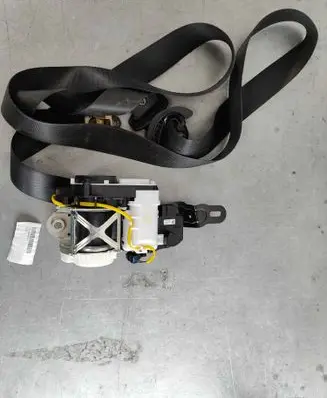 Mercedes-Benz E AMG W213 Front seatbelt A2138600701