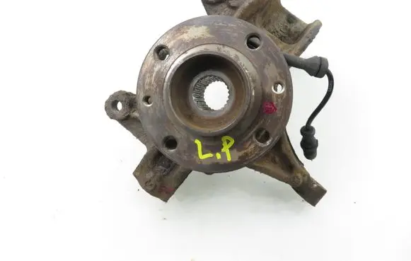 Renault Scenic II - Grand scenic II Front wheel hub spindle knuckle 