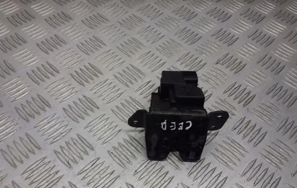 KIA Ceed Tailgate exterior lock 