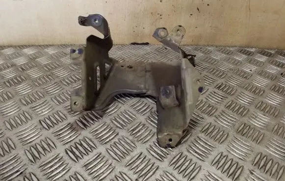 Honda CR-V Other engine bay part