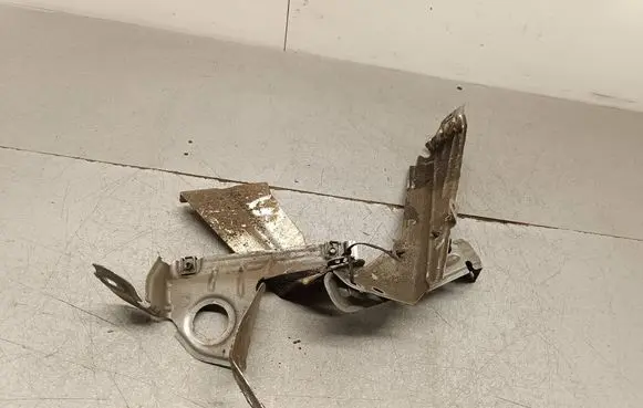 BMW X3 F25 Fender mounting bracket