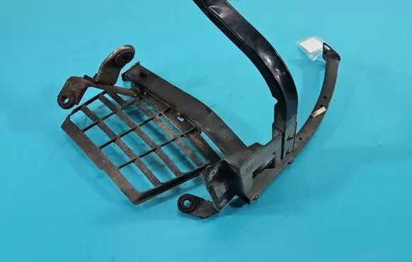 Audi A8 S8 D3 4E Radiator support slam panel 4E0821137E IMPRK1507516