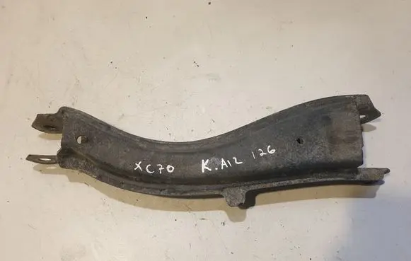 Volvo XC70 Rear control arm