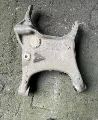 BMW 5 E60 E61 Rear upper control arm/wishbone 6758716