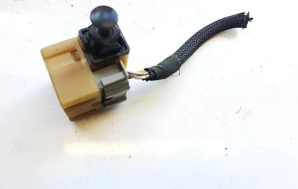 Brake pedal sensor switch