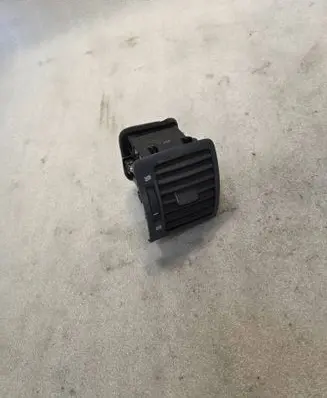 KIA Sorento Dashboard side air vent grill/cover trim 974803E000
