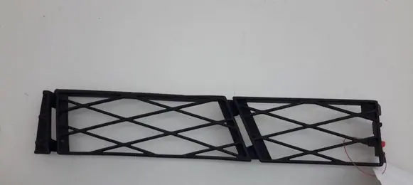 Toyota Previa (XR30, XR40) II Front bumper lower grill 5311228020