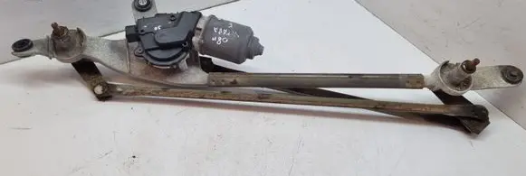 Suzuki Grand Vitara II Front wiper linkage and motor 3811065J00