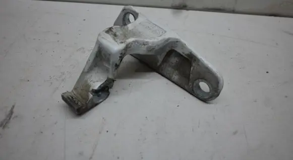 Volkswagen Transporter - Caravelle T5 Front door lower hinge 