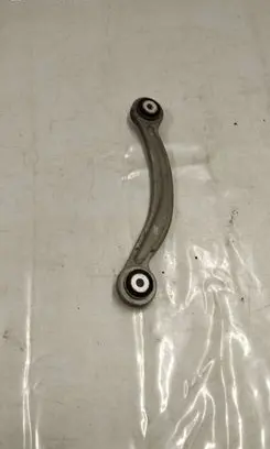 Rear control arm