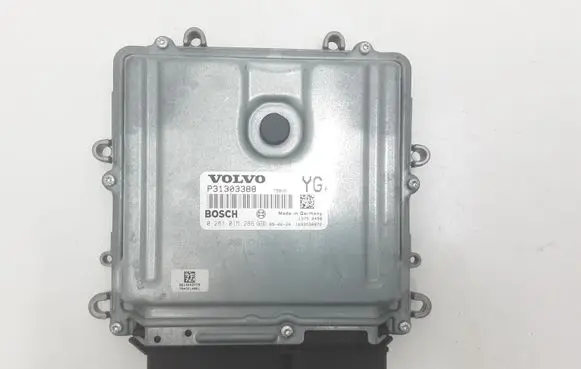 Volvo XC60 Engine control unit/module P31303388 0281015286