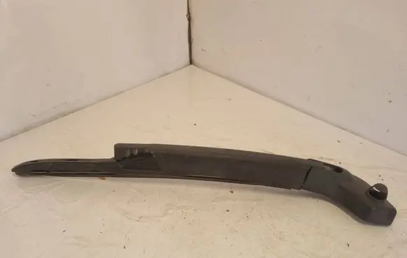 Volvo XC70 Rear wiper blade arm 8662751