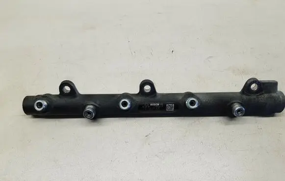 BMW 5 E60 E61 Fuel main line pipe 0445214030 nr6630