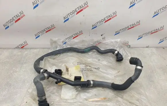 BMW 5 GT F07 Engine coolant pipe/hose 7592649 17127592649