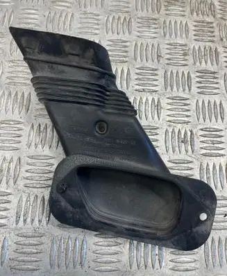 Volvo V50 Air intake duct part 7M519E635GD 72101038 30741749