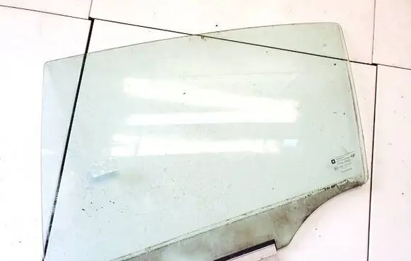 Opel Astra G Rear door window glass DOT36AS2M129