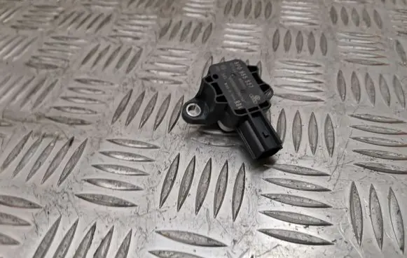 Audi A3 S3 A3 Sportback 8P Airbag deployment crash/impact sensor 8P0955557