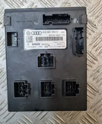 Audi A4 S4 B8 8K Comfort/convenience module 8K0907063K