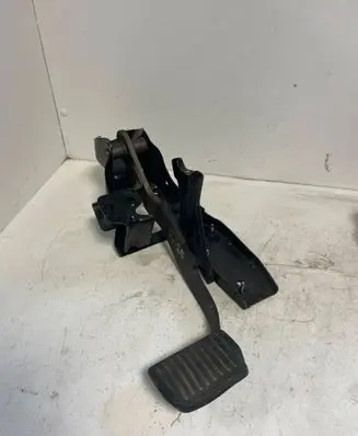 Volvo S80 Brake pedal 30760895