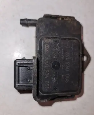 Volkswagen Golf III Air pressure sensor 3A0906051