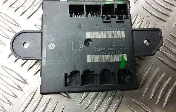 Chrysler Town & Country V Door control unit/module 00402275B5