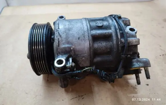 Jaguar XF X250 Air conditioning (A/C) compressor (pump) 9X2319D629DA