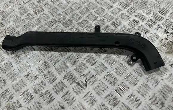 Chevrolet Corvette C8 Cabin air duct channel 177116597 23428537