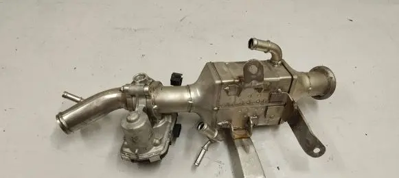 Audi A5 EGR valve cooler 059131477m V29070771 059131508cl