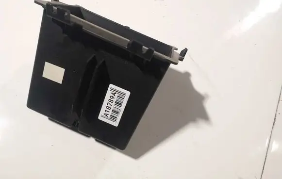 Land Rover Freelander 2 - LR2 Glove box vp6h5x642a80aaw