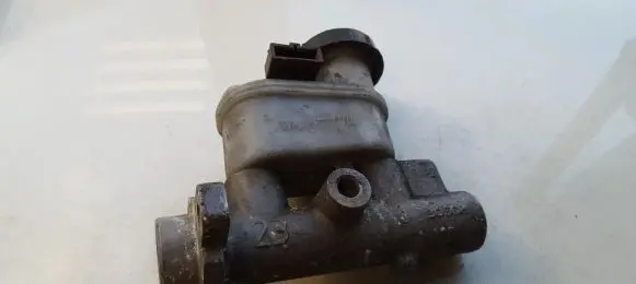 Nissan Primera Master brake cylinder 22157979