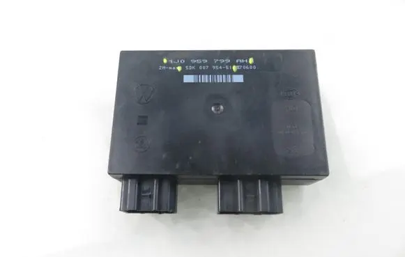 Seat Toledo II (1M) Central body control module 5DK0079545 1J0959799AH