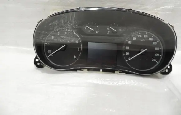 Opel Mokka X Speedometer (instrument cluster) 42483695